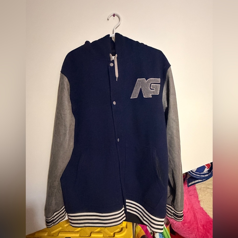 Burton - Analog Technical Fashion-   Varsity Jacket - Picture 2 of 7